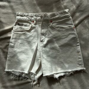 HM women’s white denim shorts high rise